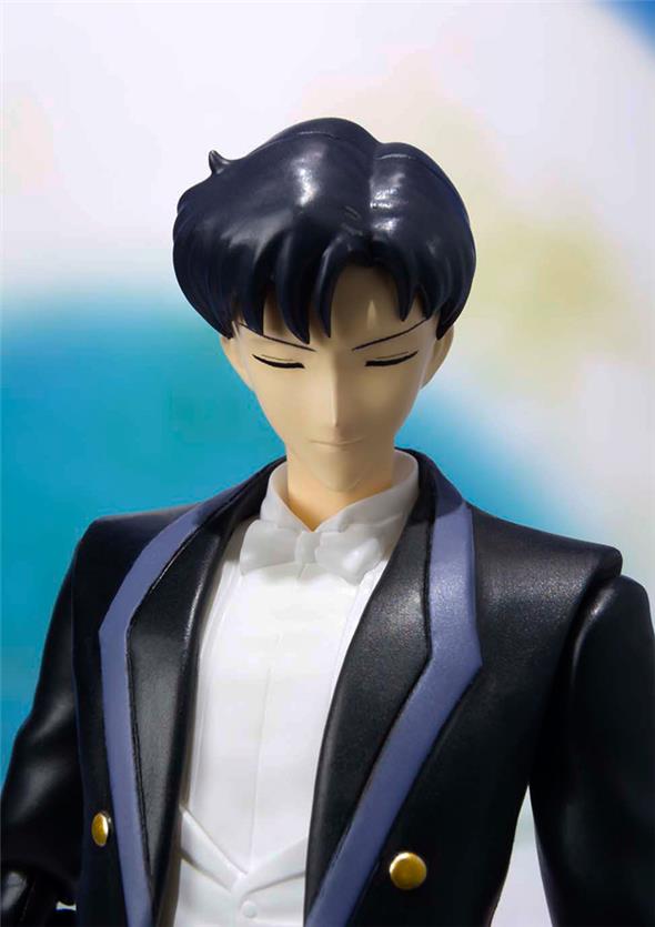 S.H. FIGUARTS SAILOR MOON TUXEDO MASK