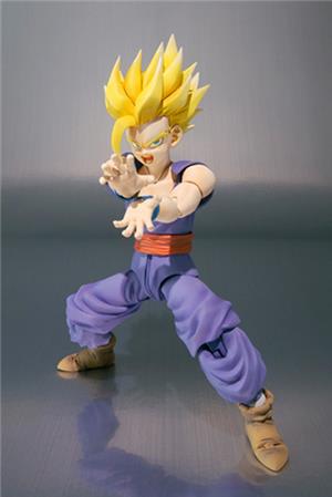 bandai-sh-figuarts-dragon-ball-son-gohan