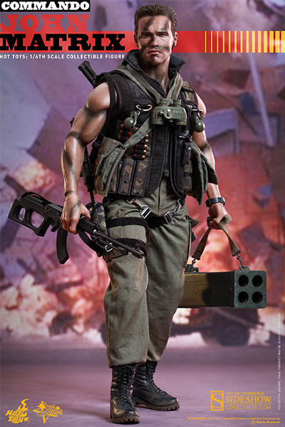 1/6 HOT TOYS - COMMANDO (JOHN MATRIX)