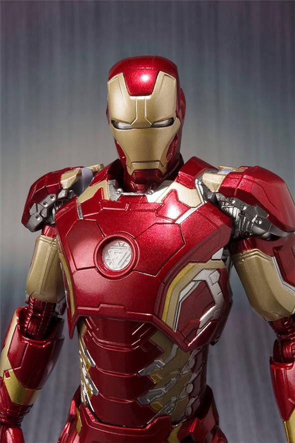 S.H. FIGUARTS AVENGERS 2 IRON MAN MARK 43