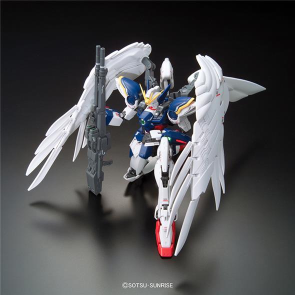 1/144 RG - 017 GUNDAM WING ZERO