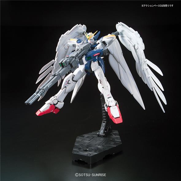 1/144 RG - 017 GUNDAM WING ZERO