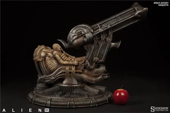 ALIEN SPACE JOCKEY MAQUETTE