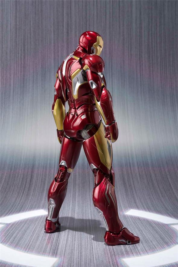 S.H. FIGUARTS AVENGERS AGE OF ULTRON - IRON MAN MARK 45