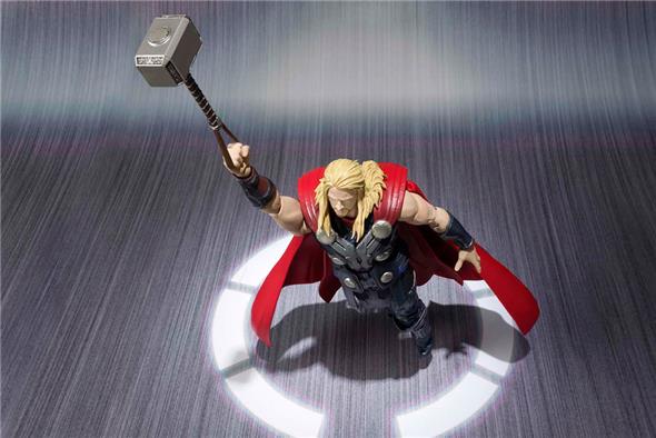 S.H. FIGUARTS AVENGERS AGE OF ULTRON - THOR