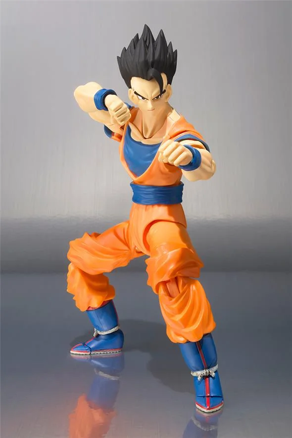 S.H. FIGUARTS DRAGON BALL ULTIMATE SON GOHAN