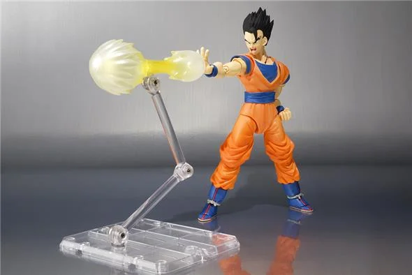 S.H. FIGUARTS DRAGON BALL ULTIMATE SON GOHAN