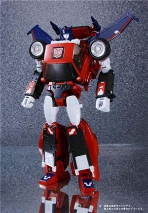 takara-tomy-mp-26-road-rage