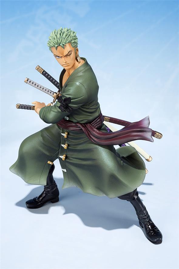ONE PIECE - FIGUARTS ZERO ZORO 5TH ANN