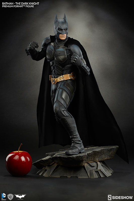 BATMAN DARK KNIGHT PREMIUM FORMAT FIGURE