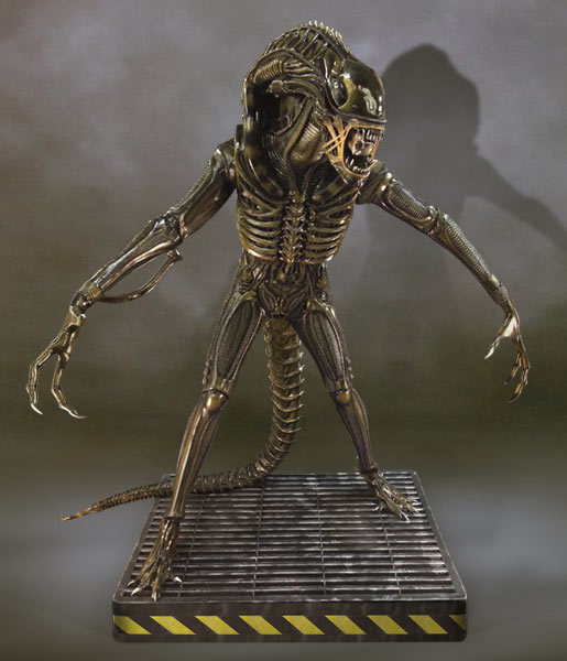 1/1 ALIEN WARRIOR STATUE