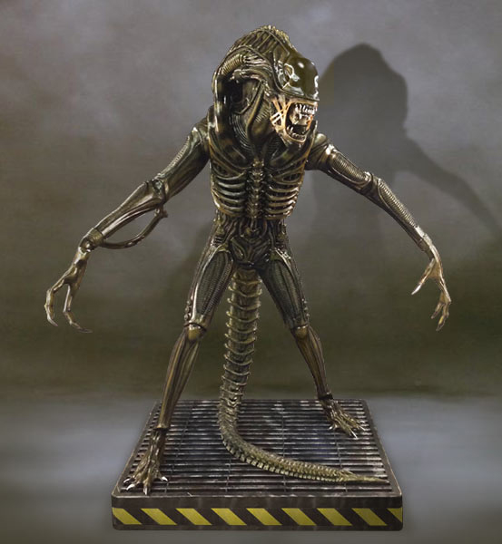 1/1 ALIEN WARRIOR STATUE