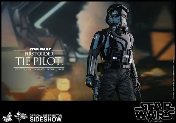 1/6 HOT TOYS - STAR WARS TIE PILOT FIRST ORDER