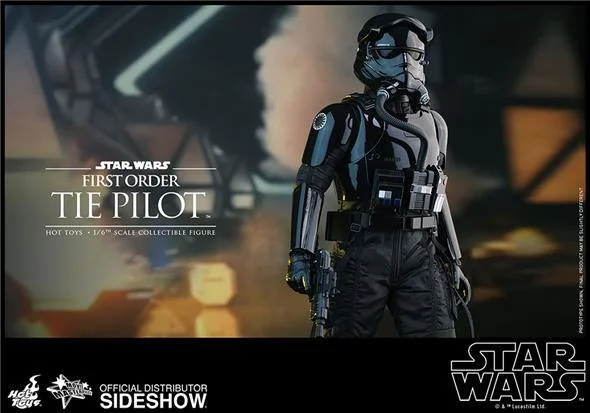 1/6 HOT TOYS - STAR WARS TIE PILOT FIRST ORDER