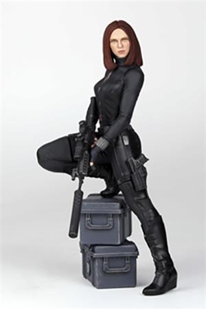 BLACK WIDOW COLLECTORS GALLERY STATUE