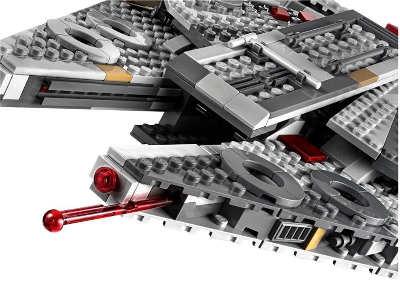 LEGO STAR WARS MILLENNIUM FALCON #75257
