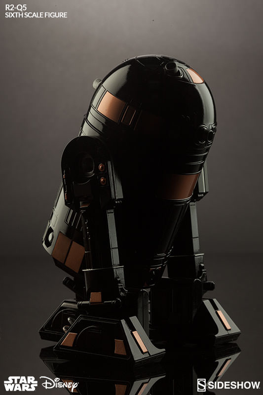 STAR WARS R2-Q5 IMPERIAL ASTROMECH DROID