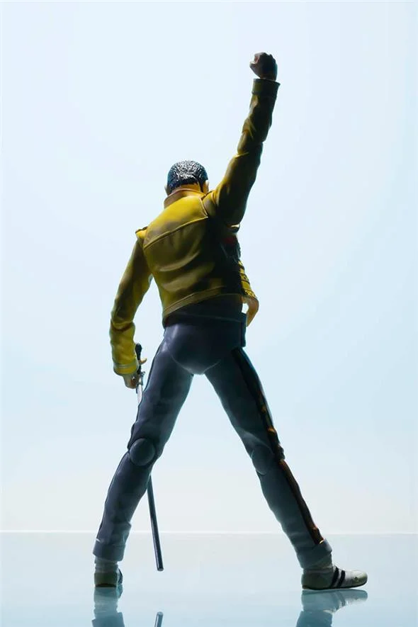 S.H. FIGUARTS FREDDIE MERCURY