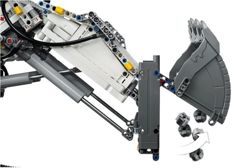 LEGO TECHNIC ESCAVATORE LIEBHERR R 9800 #42100