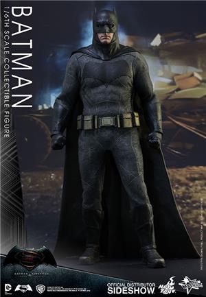 hot-toys-batman-vs-superman-batman