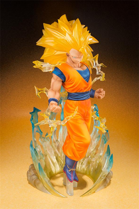 DRAGON BALL - FIGUARTS ZERO SON GOKU SUPER SAIYAN 3
