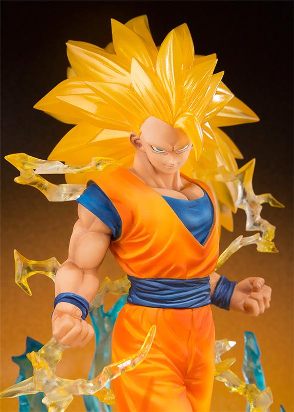 DRAGON BALL - FIGUARTS ZERO SON GOKU SUPER SAIYAN 3