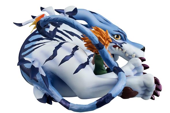 DIGIMON GARURUMON & YAMATO GEM STATUE