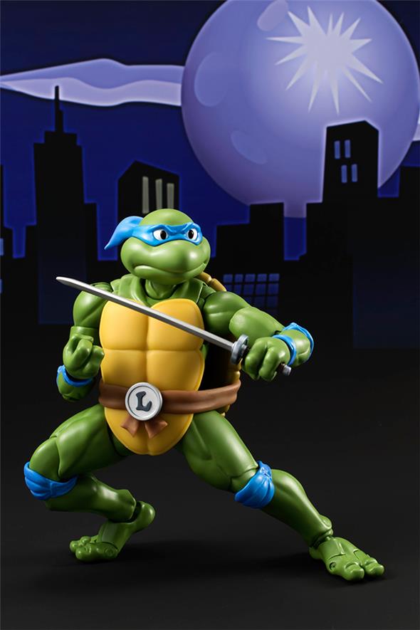 S.H. FIGUARTS TMNT (TARTARUGHE NINJA) - LEONARDO