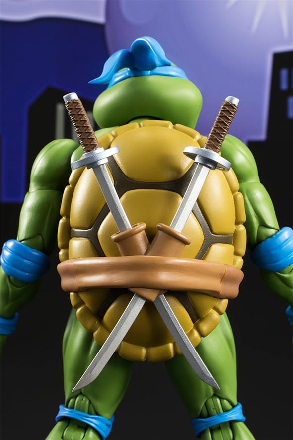S.H. FIGUARTS TMNT (TARTARUGHE NINJA) - LEONARDO