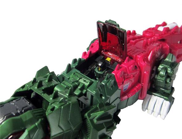 TRANSFORMERS LG22 SUKARU (SKULL)