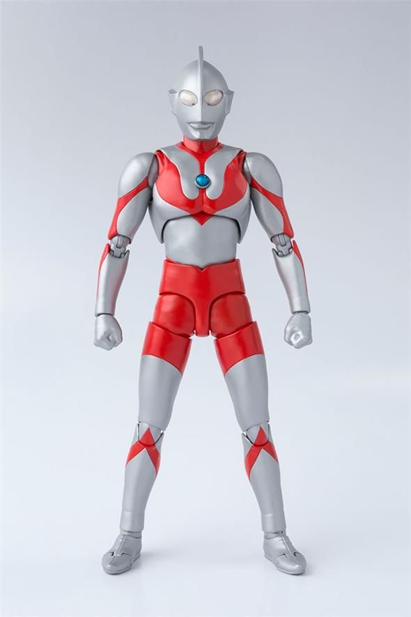 S.H. FIGUARTS ULTRAMAN 50TH ANN. WITH BUILDING DLX