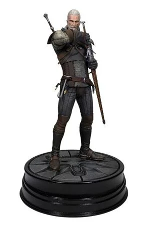 dark-horse-witcher-3-wild-hunt-geralt-of-rivia-statue
