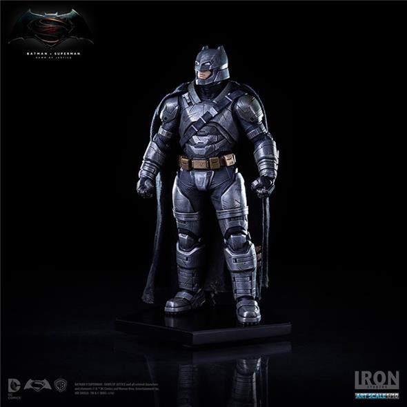 1/10 BATMAN VS SUPERMAN - BATMAN ARMORED STATUE