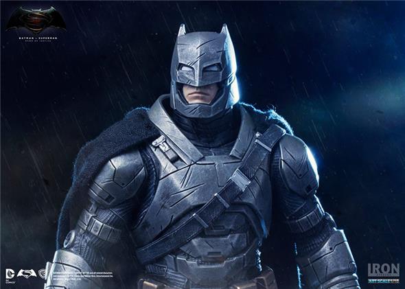 1/10 BATMAN VS SUPERMAN - BATMAN ARMORED STATUE