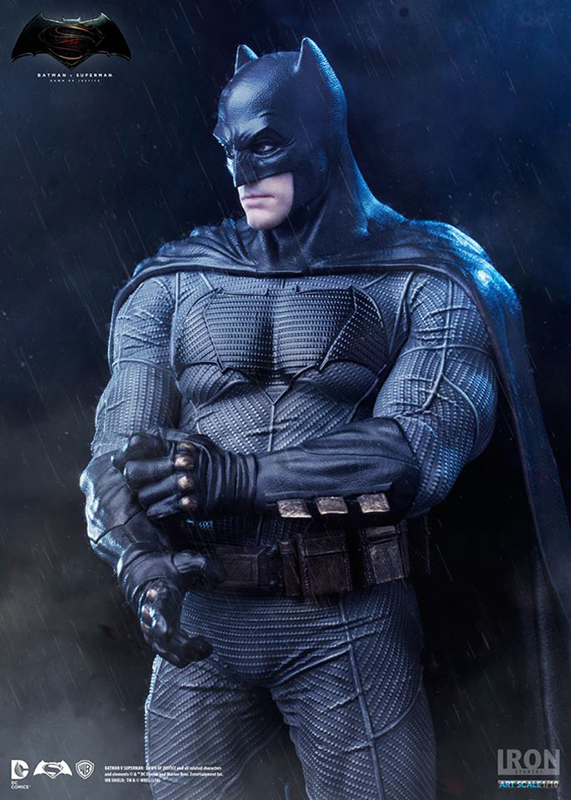 1/10 BATMAN VS SUPERMAN - BATMAN STATUE