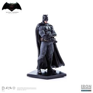 1/10 BATMAN VS SUPERMAN - BATMAN STATUE