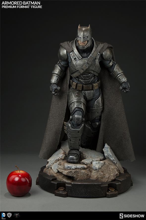BATMAN V SUPERMAN ARMOR BATMAN PREMIUM FORMAT