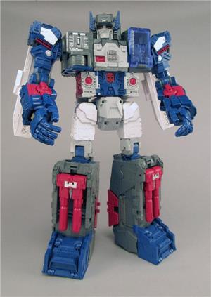 TRANSFORMERS LG31 FORTRESS MAXIMUS