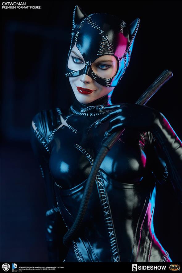 BATMAN RETURNS CATWOMAN 1992 PREMIUM FORMAT