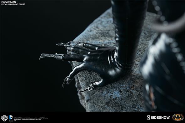 BATMAN RETURNS CATWOMAN 1992 PREMIUM FORMAT