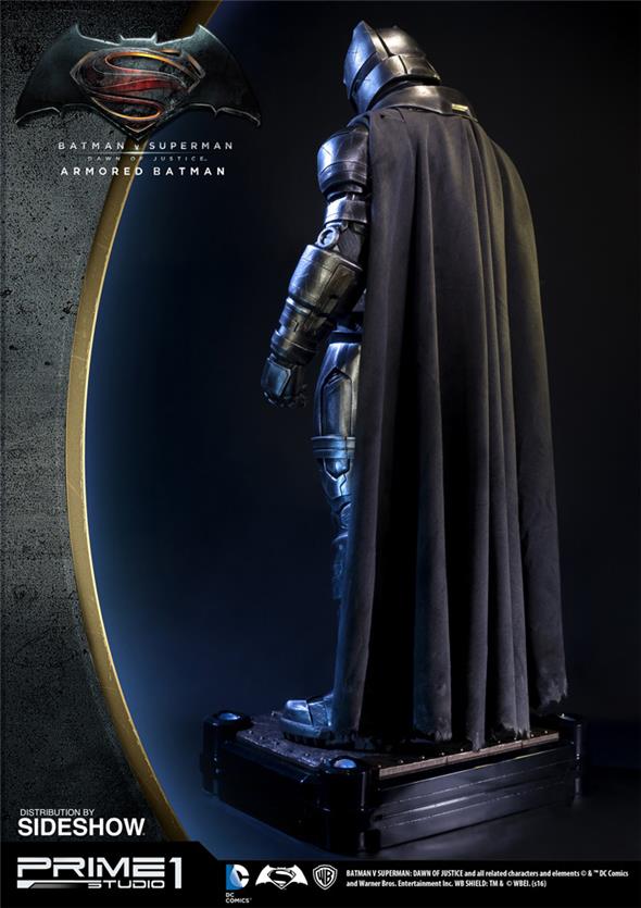 1/2 BATMAN V SUPERMAN - ARMORED BATMAN SC STATUE