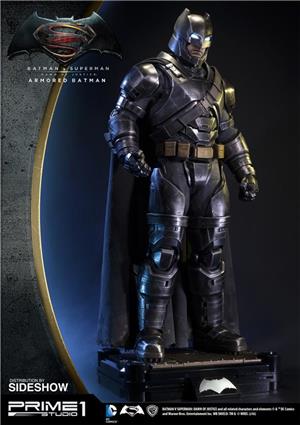 1/2 BATMAN V SUPERMAN - ARMORED BATMAN SC STATUE