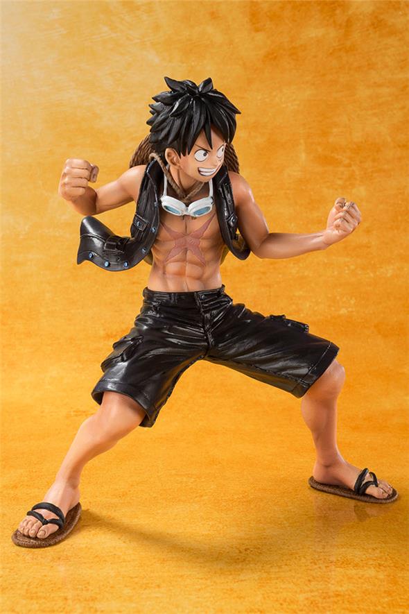 ONE PIECE - FIGUARTS ZERO MONKEY D. LUFFY FILM GOLD