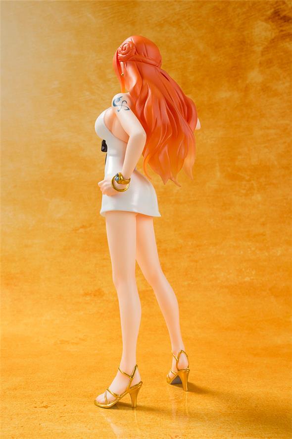 ONE PIECE - FIGUARTS ZERO NAMI FILM GOLD