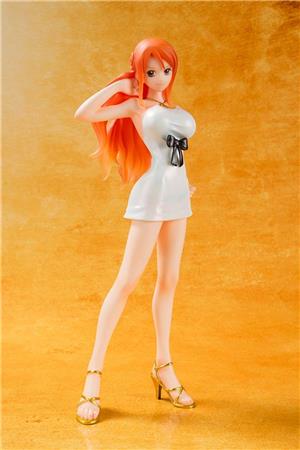 ONE PIECE - FIGUARTS ZERO NAMI FILM GOLD