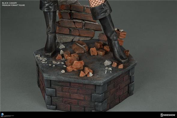 BLACK CANARY PREMIUM FORMAT FIGURE