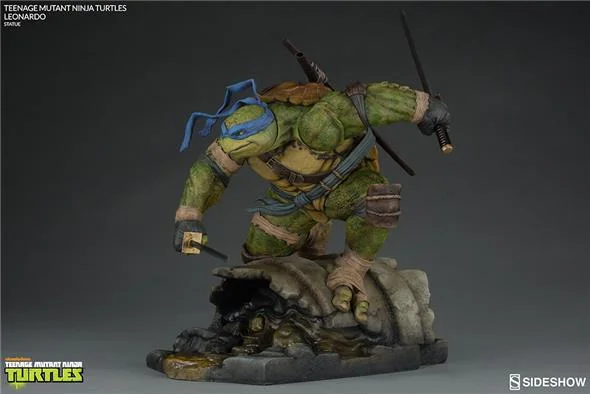 TMNT LEONARDO STATUE