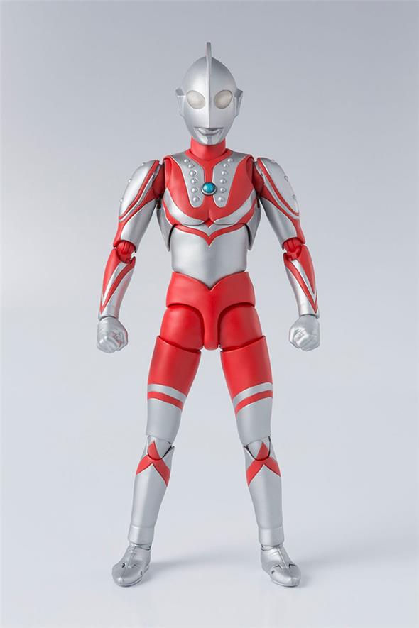 S.H. FIGUARTS - ULTRAMAN ZOFFY