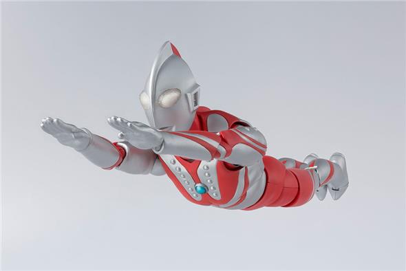 S.H. FIGUARTS - ULTRAMAN ZOFFY