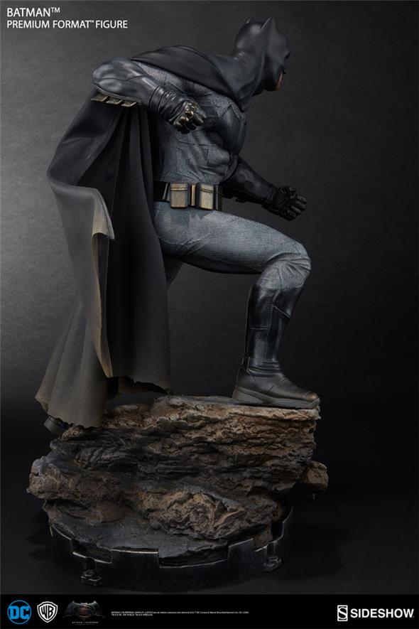 BATMAN V SUPERMAN BATMAN PREM FORM FIG